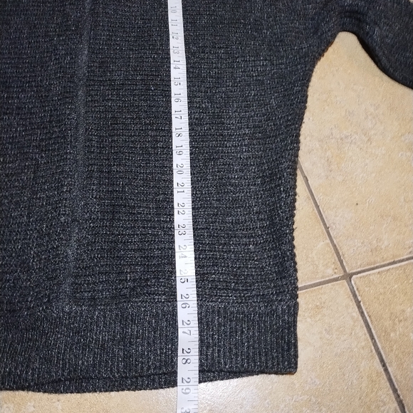 Ellen Tracy Women's Grey Knit Sweater Top Size Medium - Picture 7 of 8